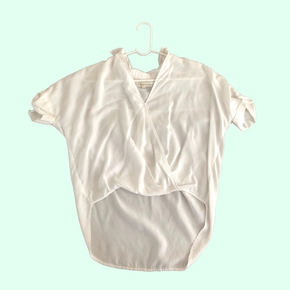 Lou & Grey / LOFT White Button Down Up